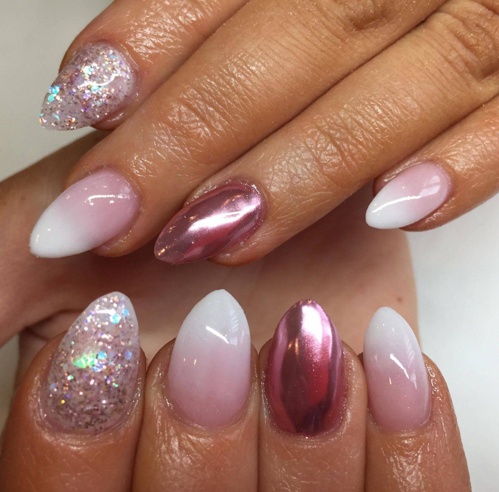 Have a good weekend everyone.. 

How beautiful is this set! ☀️