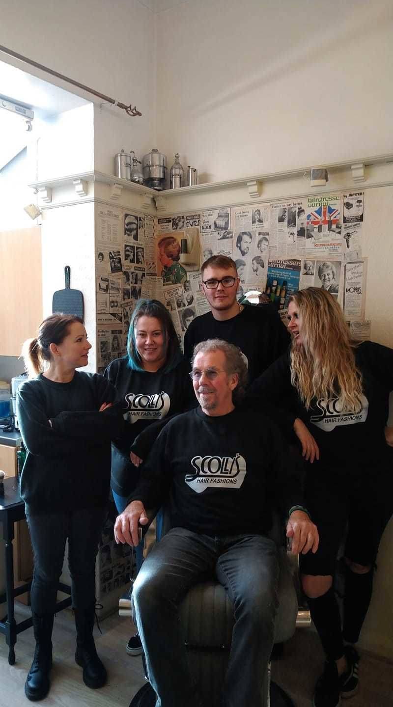 Awe, I'm really missing the gang 