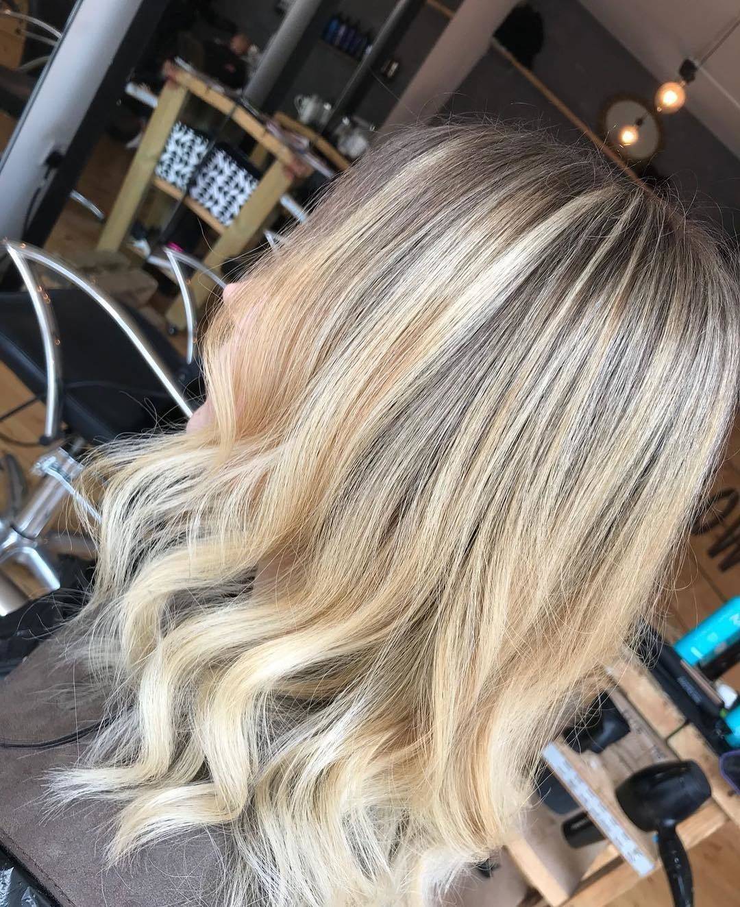 Babylight and balayage mix 

@chloetwomey @chloeshairdressing_x