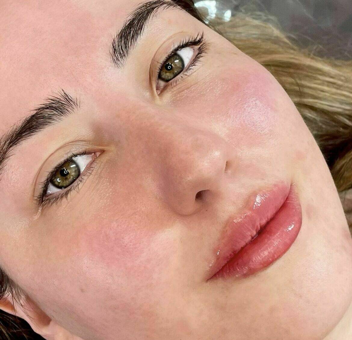 Louise/bbskin clinic/blush brow studio