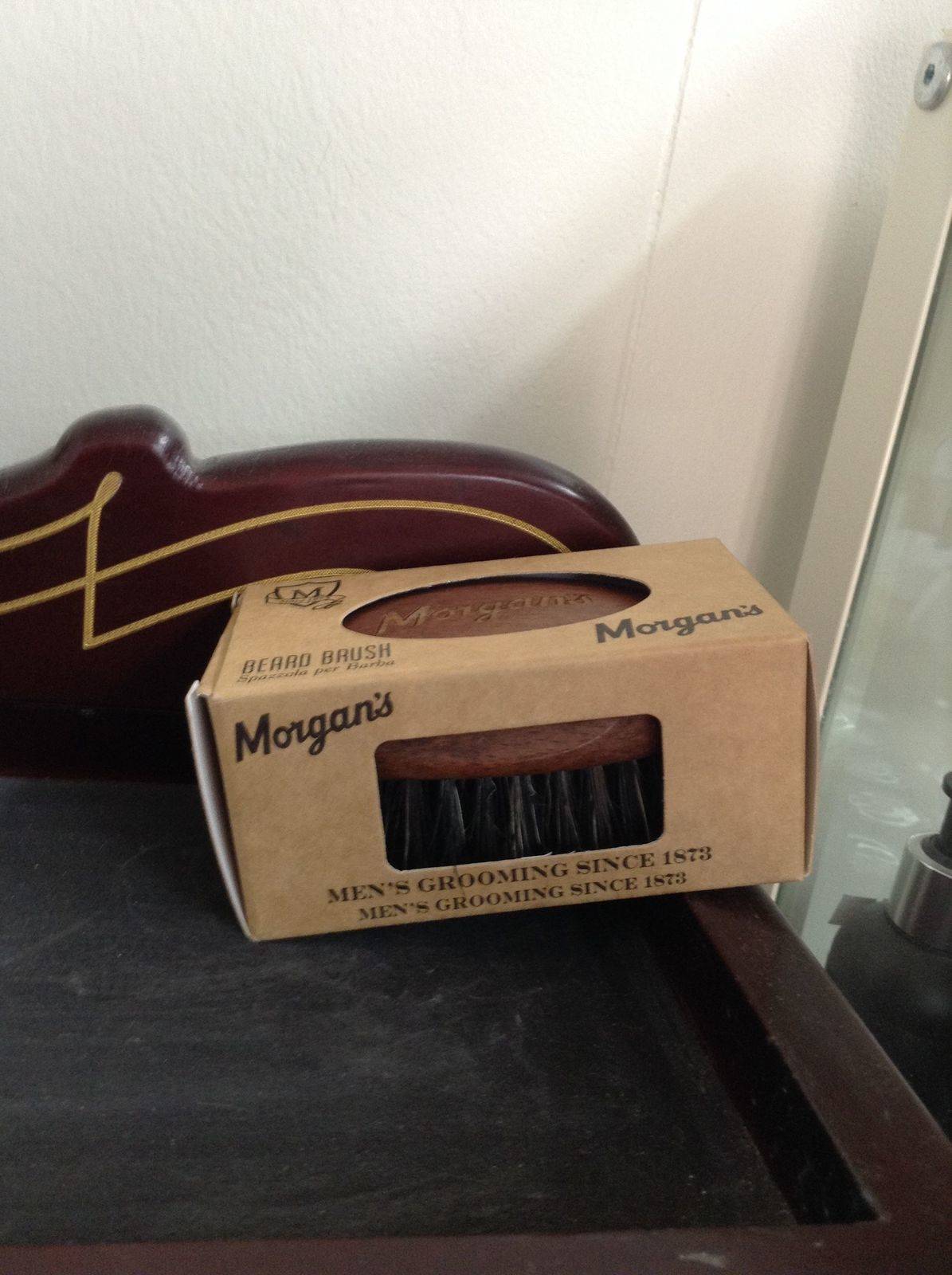 Morgan’s small beard brush 