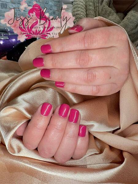 Vernis semi-permanent