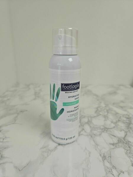 Crème mousse pour les mains 