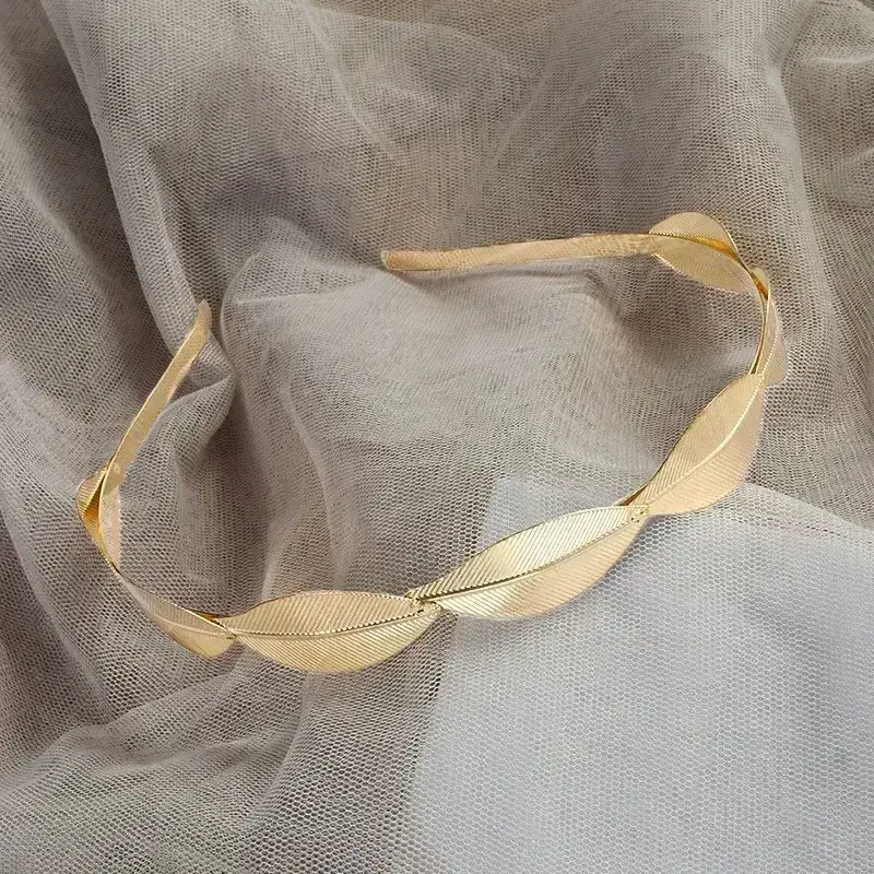 Cercle feuilles doré 