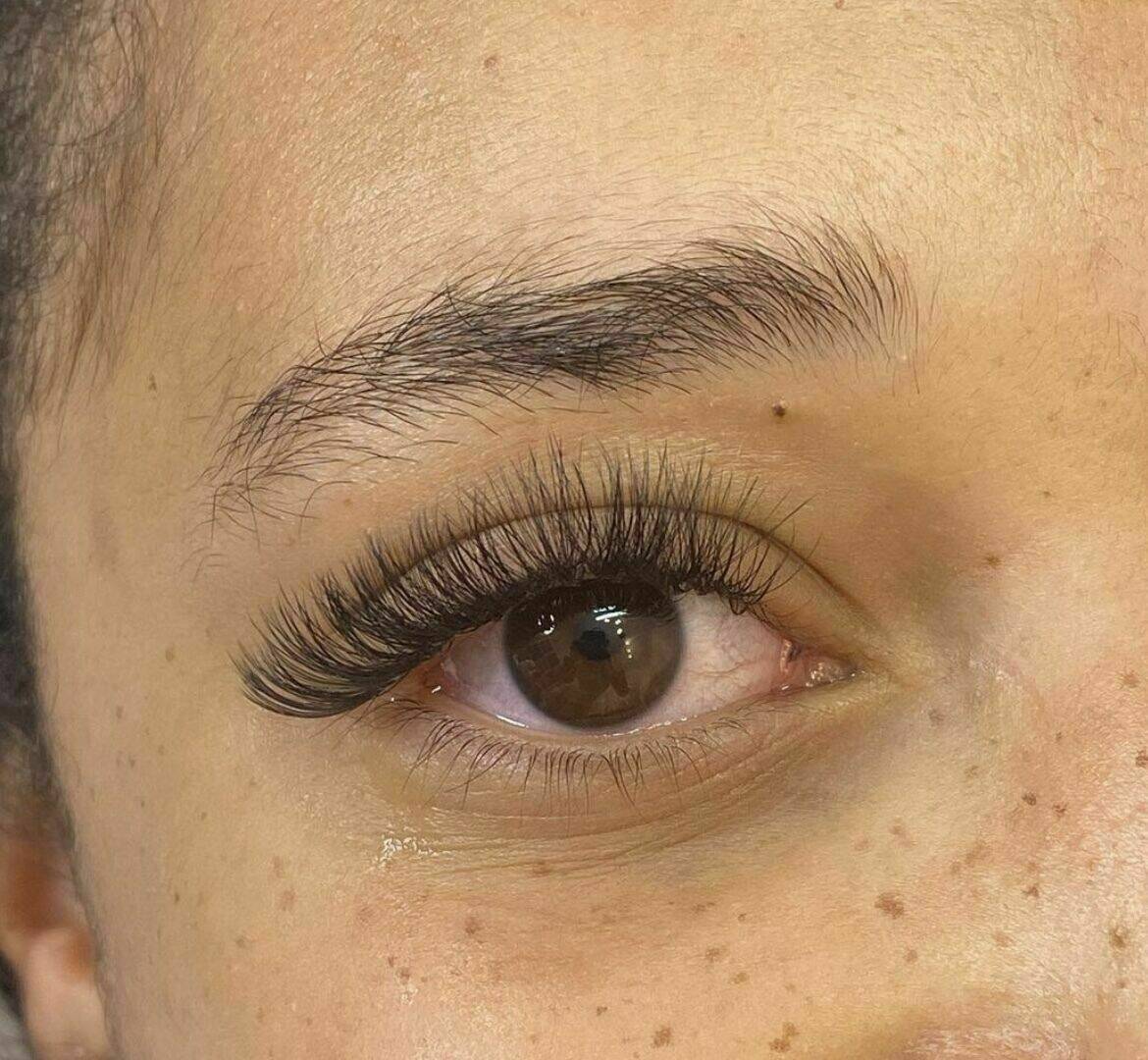 Pretty Little Beauty/ Luci