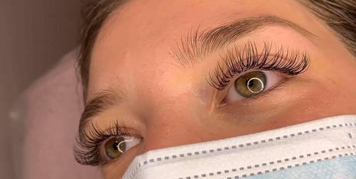Classic lash extensions 