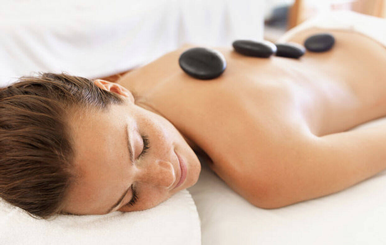 SOIN MASSAGE AUX PIERRES CHAUDES - Le soin du corps 60 min