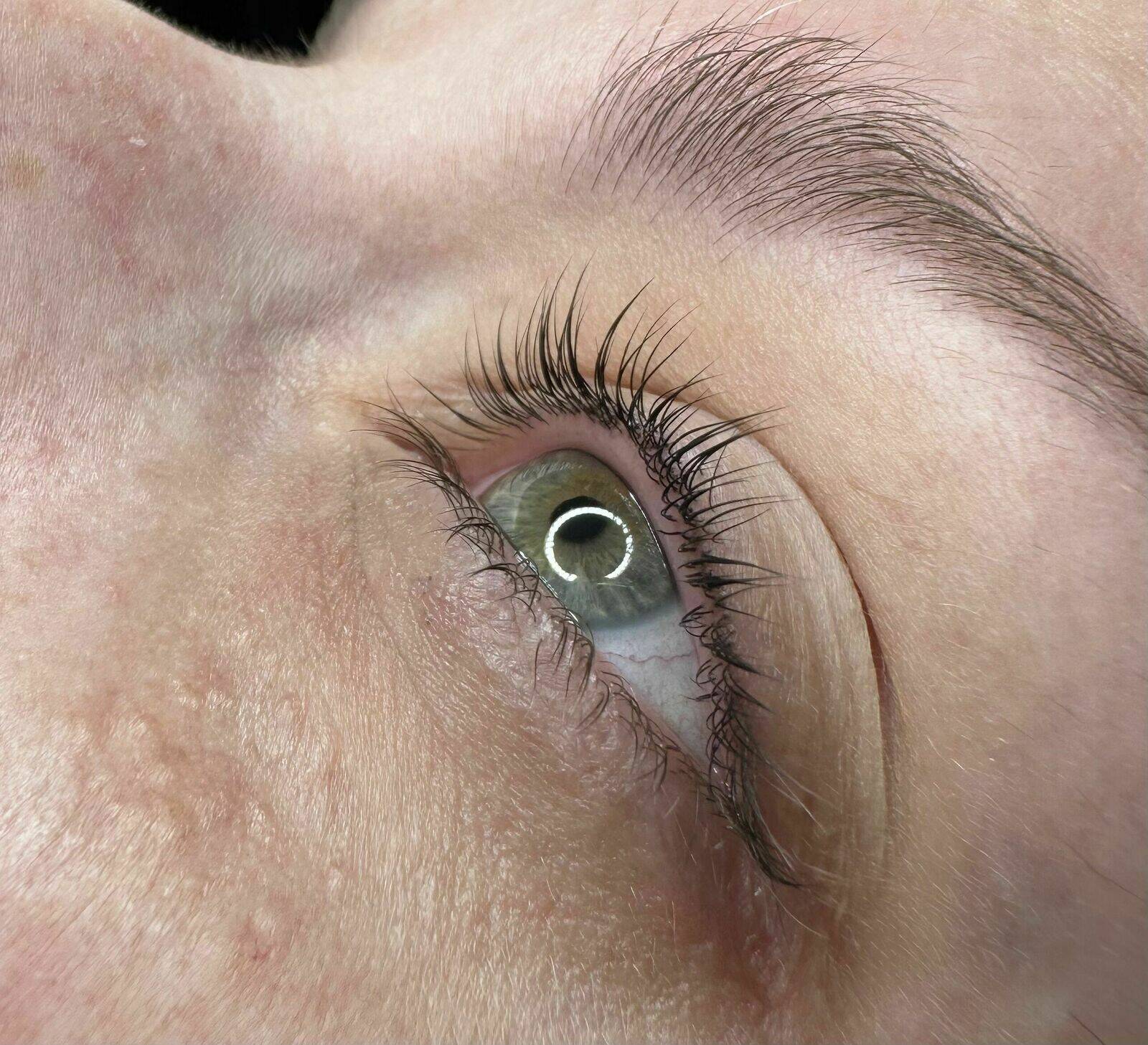 Recourbement des cils + teinture