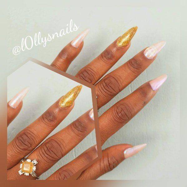 Pink & gold nails 