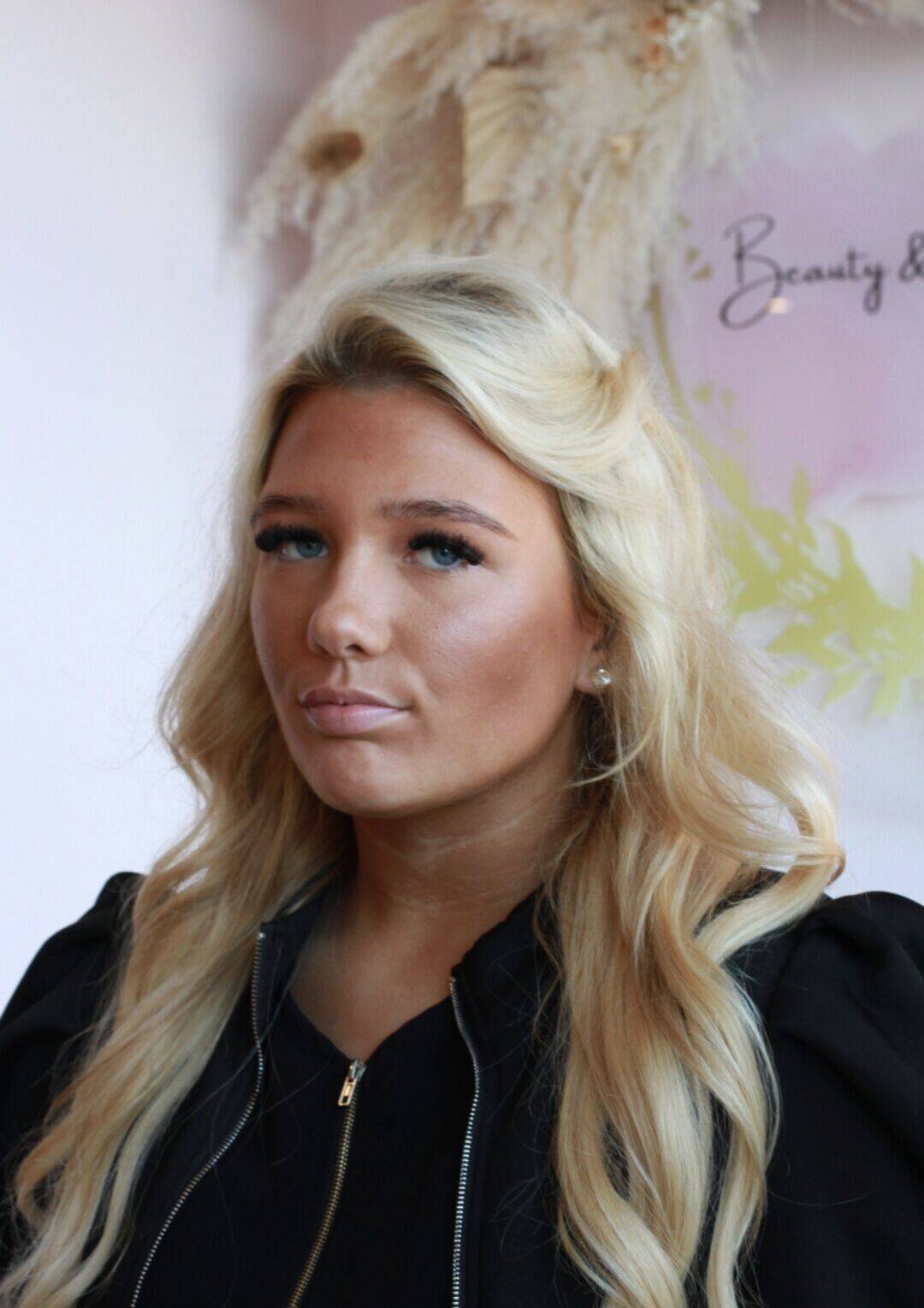 Lyla ♡ Junior Beautician 