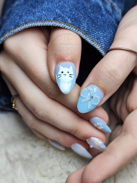 Remplissage gainage et nail art à main levée 