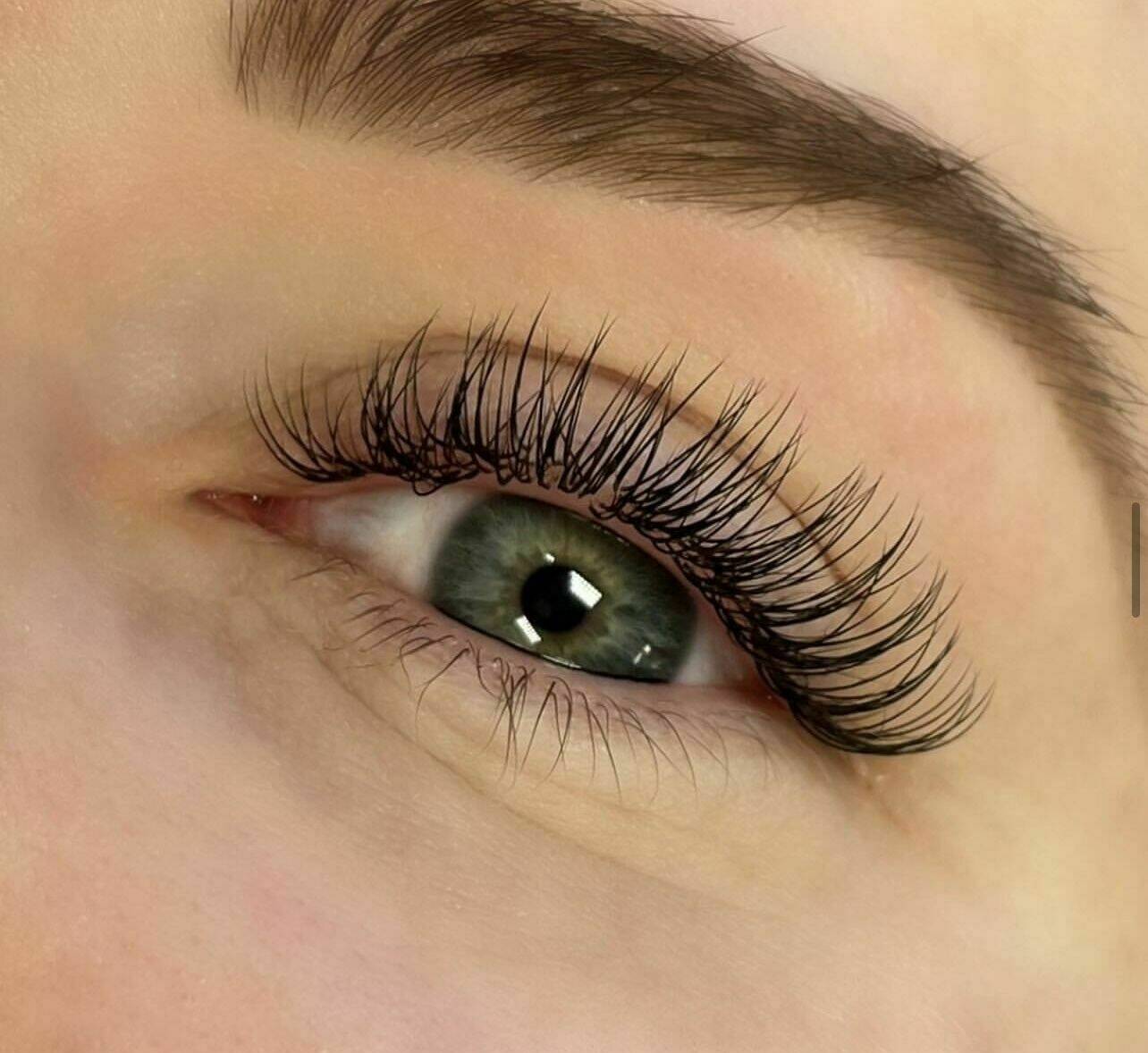Classic Lashes