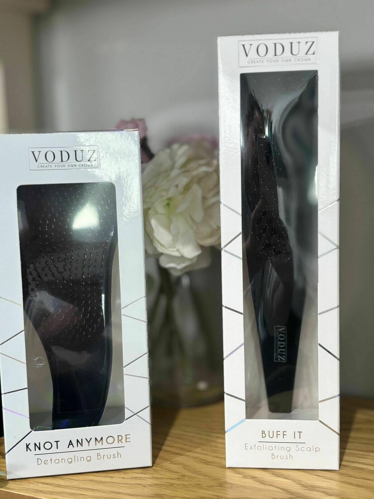 Voduz detangling brush 