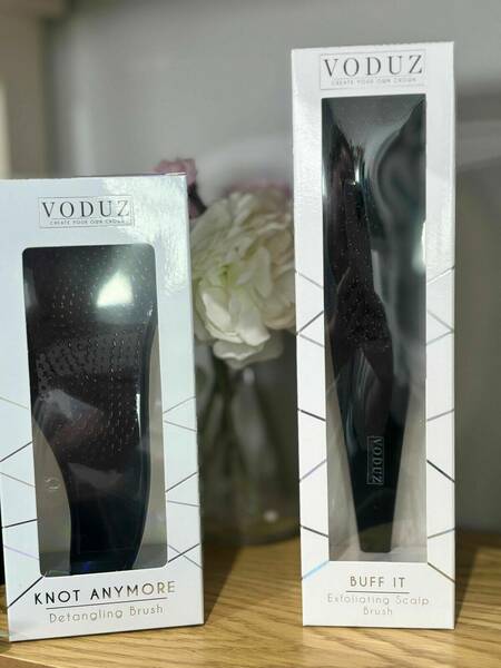 Voduz detangling brush 