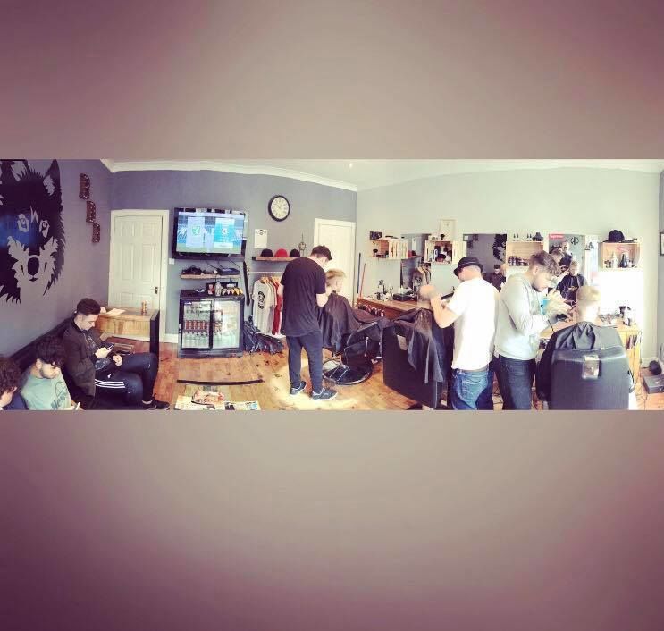 Black dog barbers all working hard to get you looking at your slickest. Shops open till 6pm #blackdogbarbers #BDB #barbershop #barbershopconnect #fades #busy