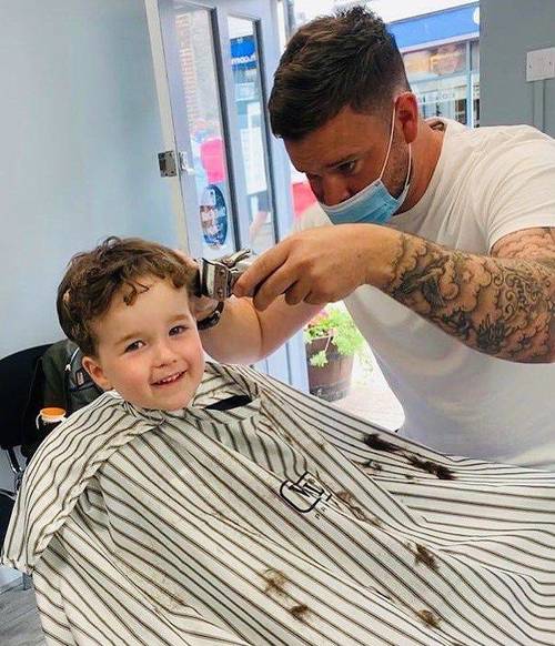 Little jensons reaction when he knows all the girls are going to be after him after his trim 🤣.. 

@lukejdumf 

#barbershop #barbershop #haircut #dursley