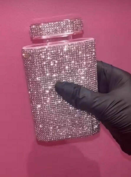 STONE CRYSTAL FAN PINK RUPTURE DE STOCK, DISPONIBLE EN PRÉCOMMANDE