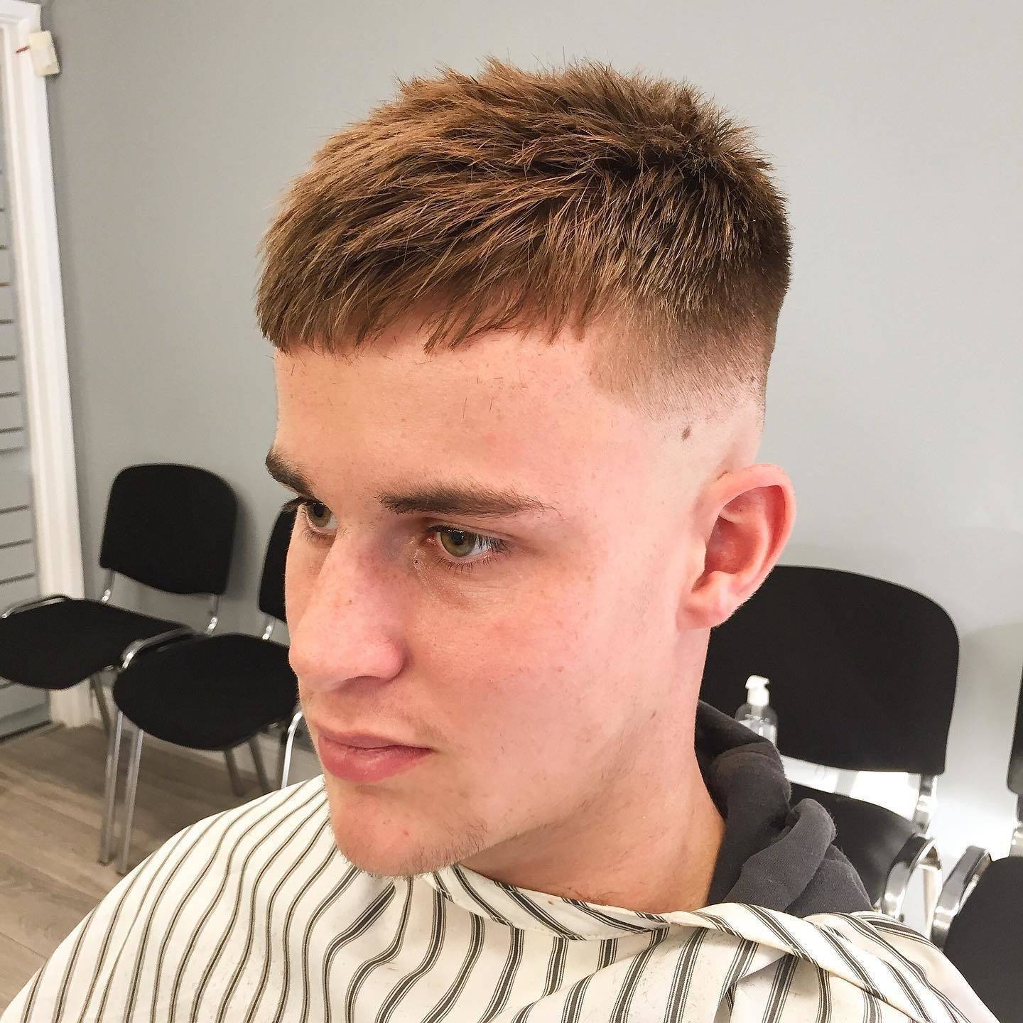 Skin & lots of texture on top ✂️

#barber #barbershop #skinfade #barberconnect #dursley #fade #haircut