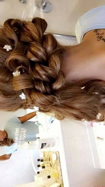 Bridesmaid put up for a wedding on the lovely hayley