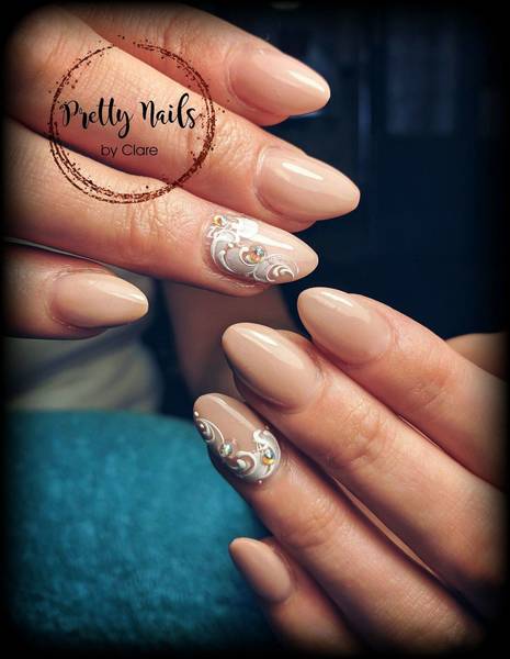 Gorgeous set from today for a beautiful bride! 
Lace effect courtesy of my wonderful colleague. Now that's what I call team work!