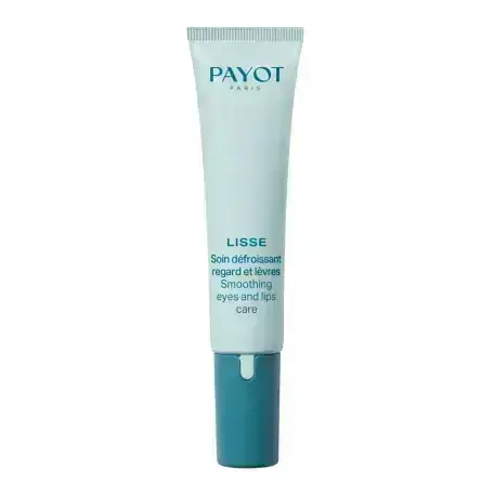 Lisse regard et lèvre