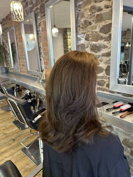 So we went back to her own natural base 5 but with some chocolate warms. 