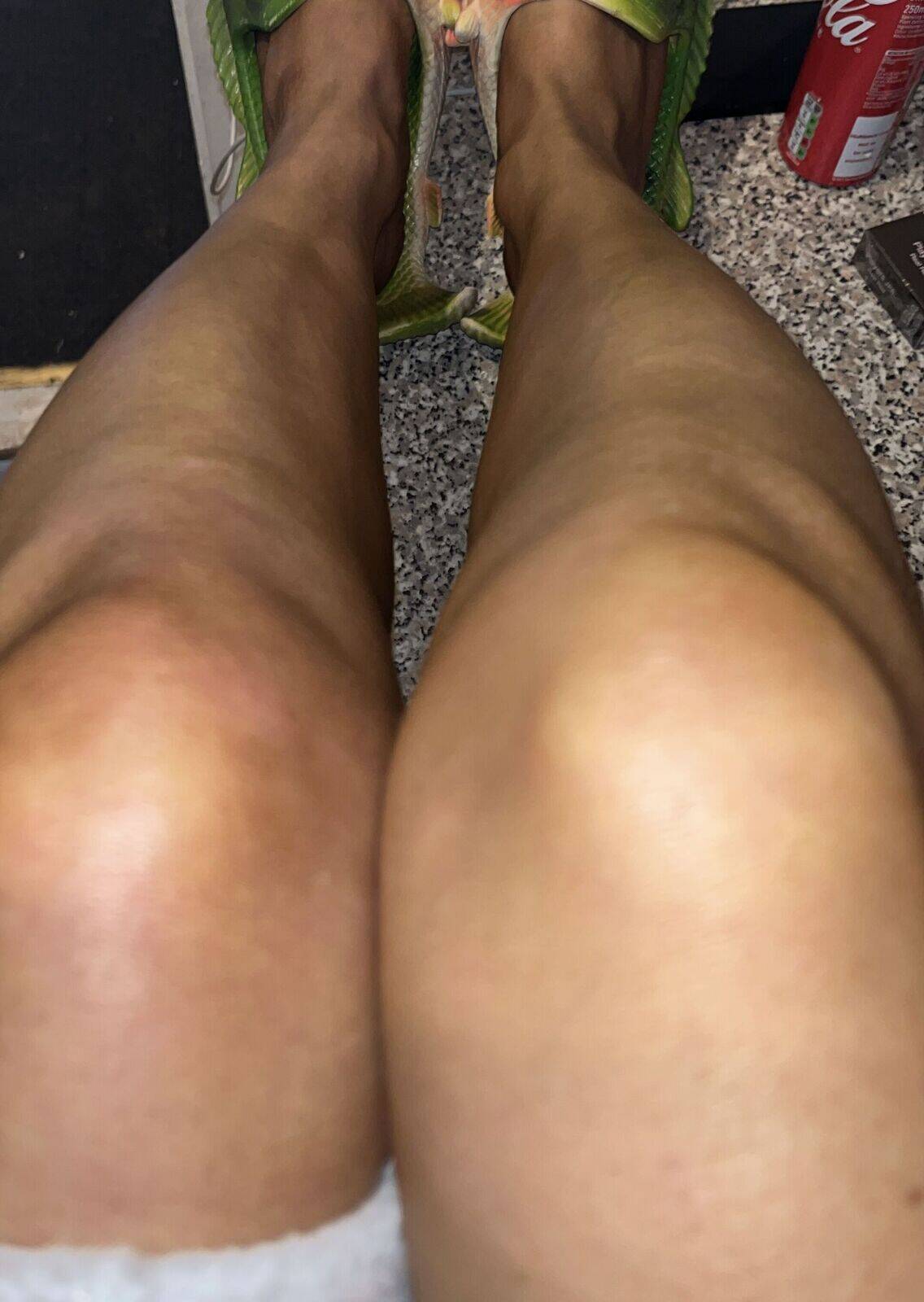 Legs that sparkle in the sun with our tan truth medium tan ✨ 