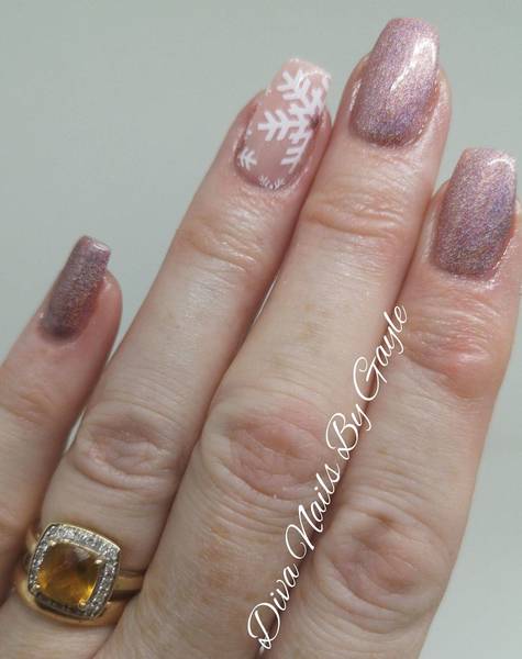 A delicate Christmas set