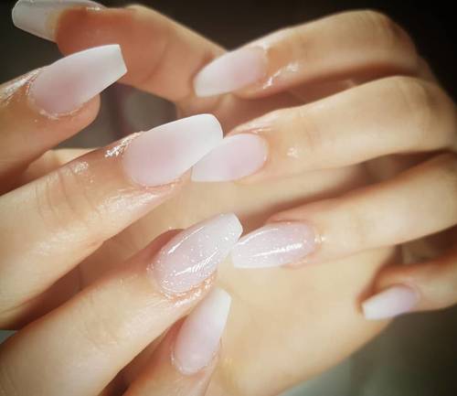 Matte ombre!!  #nailporn #nailsinspo #mattenails #ombrenails #nailsoftheday #naillove #nailswag #acrylicnails #instadaily #instastyle