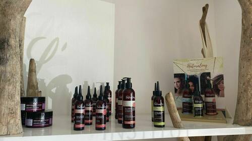 Soins cheveux bouclés à crépus