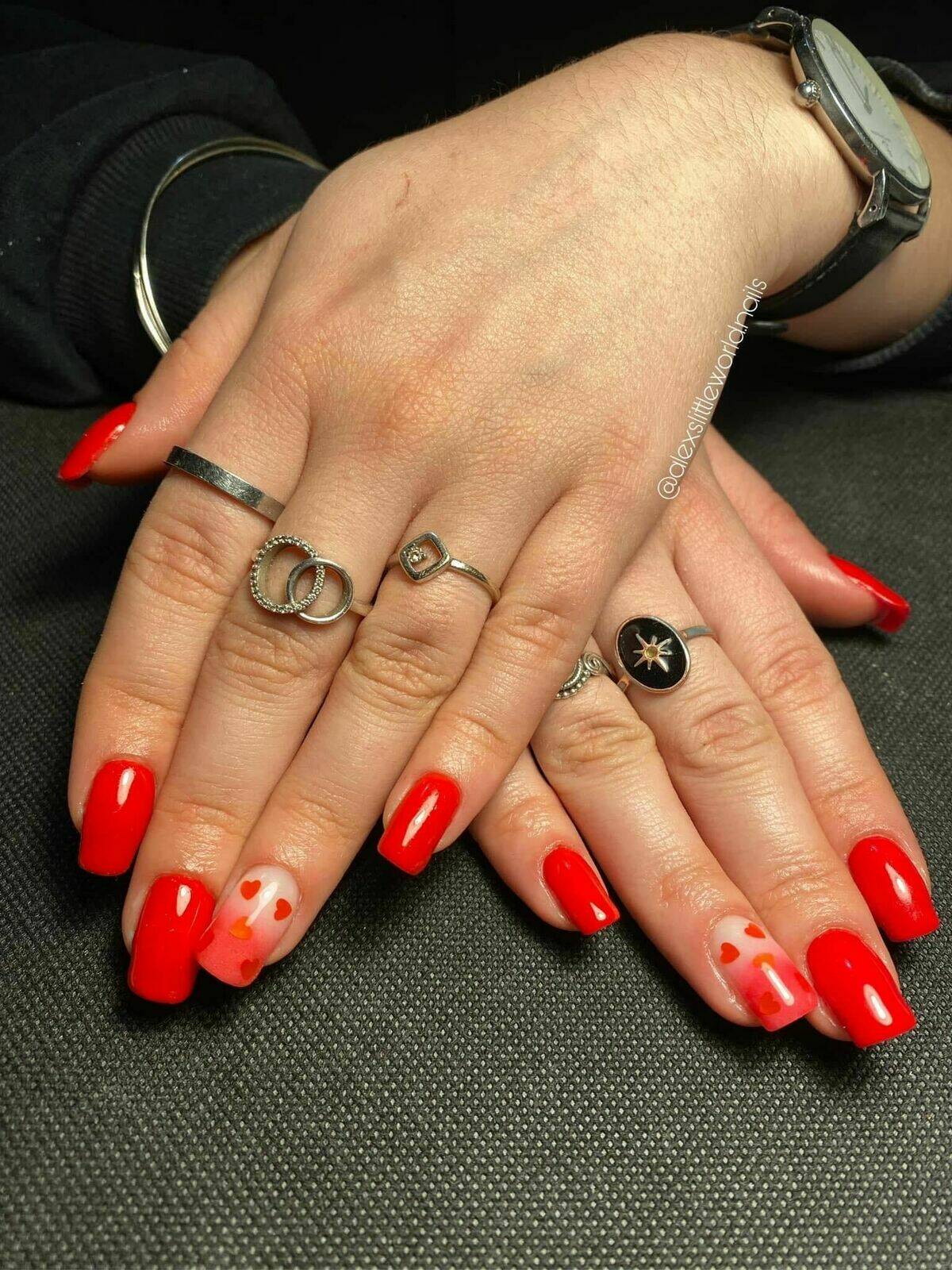 Red nails, Babycolor & Incrustation de coeurs