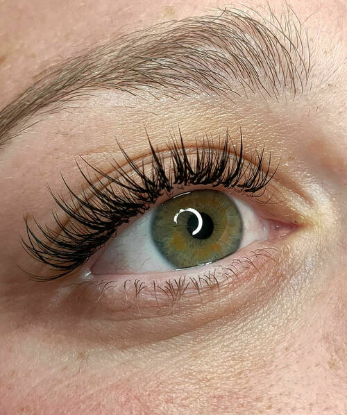 Extensions de cil volume wispy