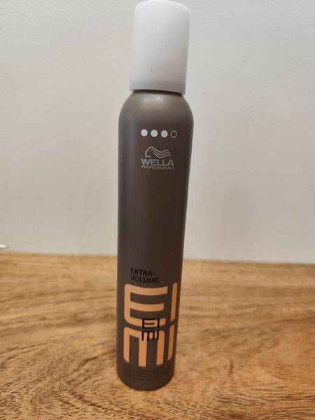 Mousse volumisante à fixation forte Extra Volume 