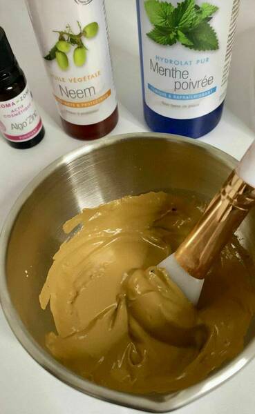 Création et personnalisation des soins en fonction de votre type de peau et de ses besoins