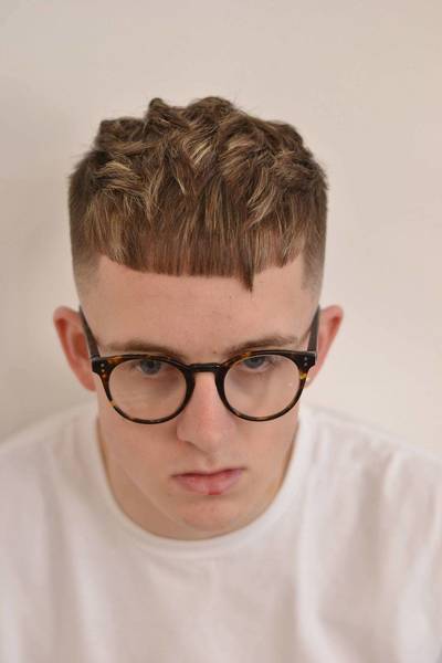 PLENTY SPACES TODAY GUYS FOR BOTH SHOPS ... 

SEAN & WIOLLA IN OGILVIE 

CLAIRE IN COWGATE SHOP 

www.smartguysbarbers.co.uk