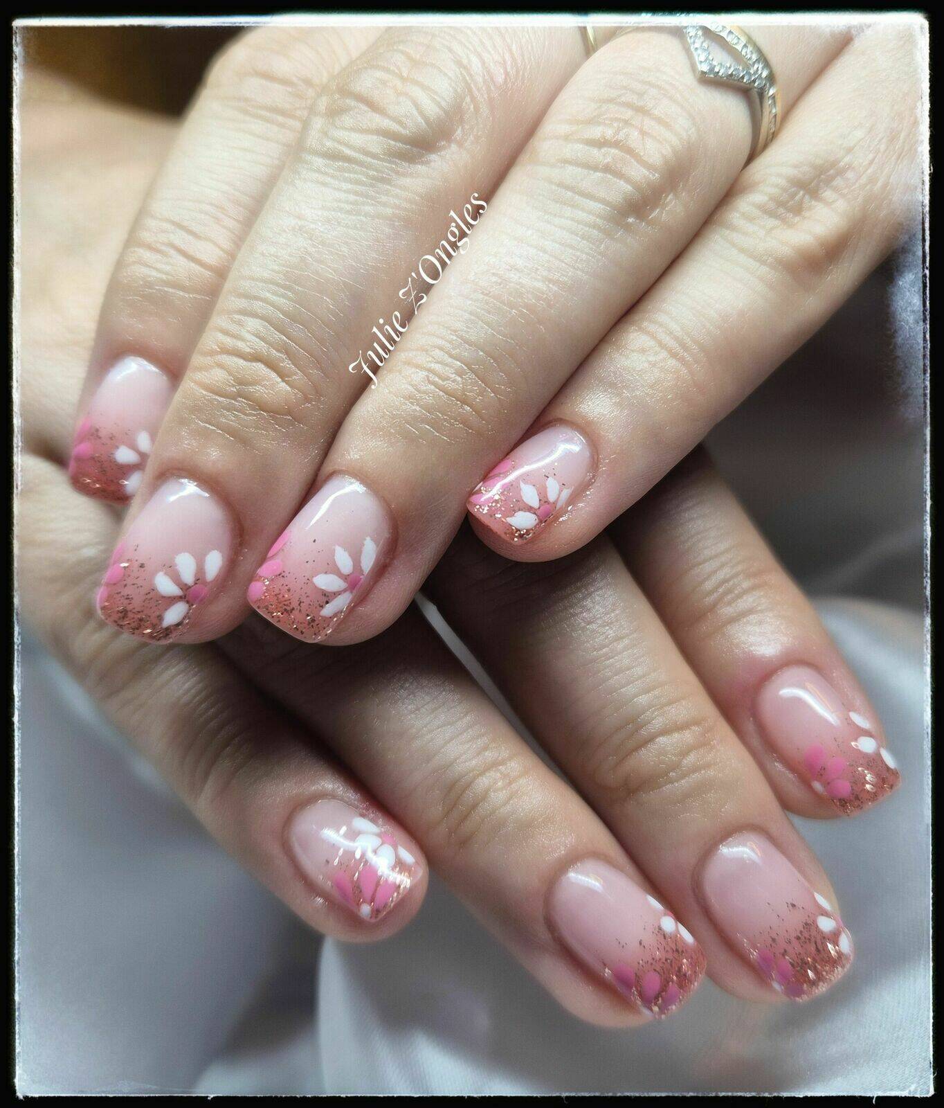 Remplissage Gel French pailletée et Nail art 