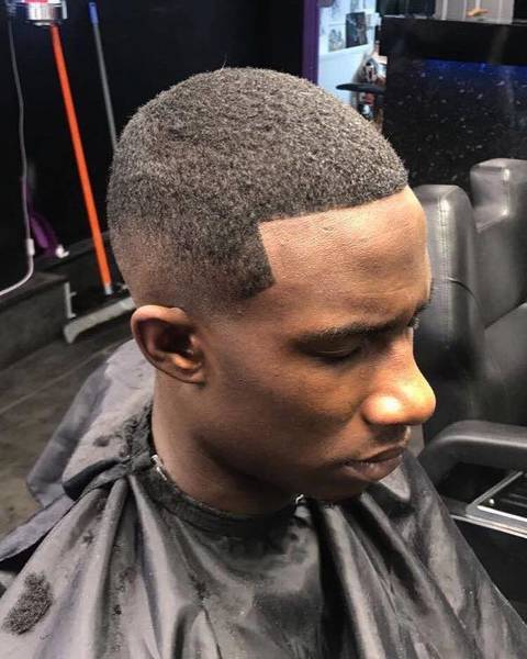Mid Skin fade for stoner 

Book online now for Day to day bookings 
For out of hour service contact me directly on 07413036094