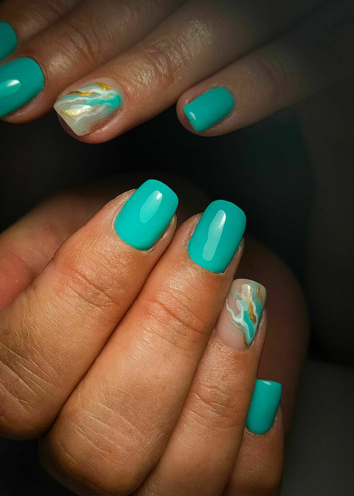 Manucure gel nail art simple