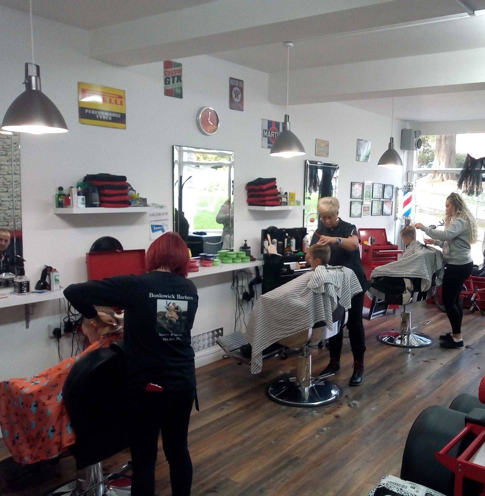 Quick update folks..Rea and Jade will be in tomorrow and Ellie will be back in putting hair on the floor on Thursday..thank you for your patience..❤️