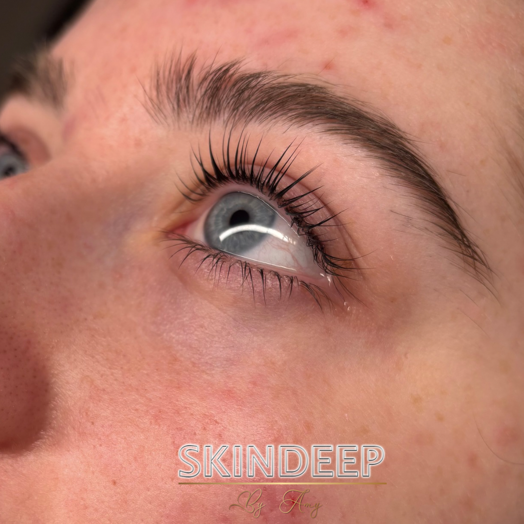 Enhancing the natural lashes with an Eyelash lift & Tint