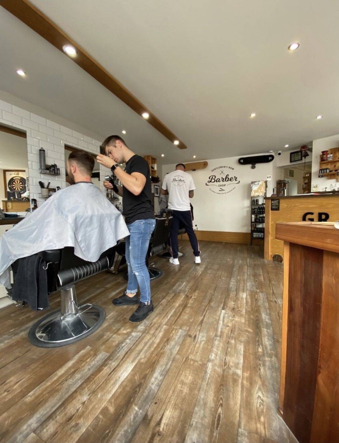 Gentlemen's Row Barbers