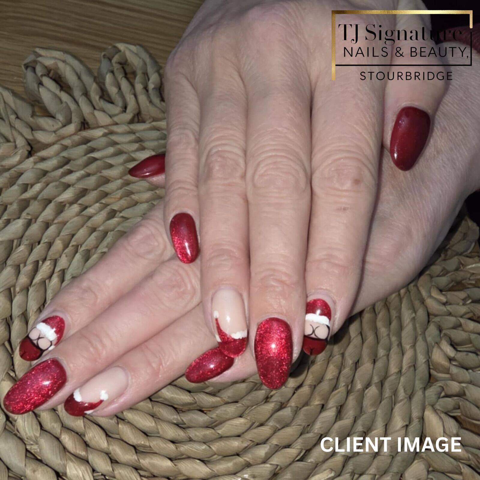 Festive red cat-eye shimmer with Santa hat details and a playful, cheeky Santa bum accent. A fun Christmas set with a touch of humour, while still keeping things stylish and seasonal.