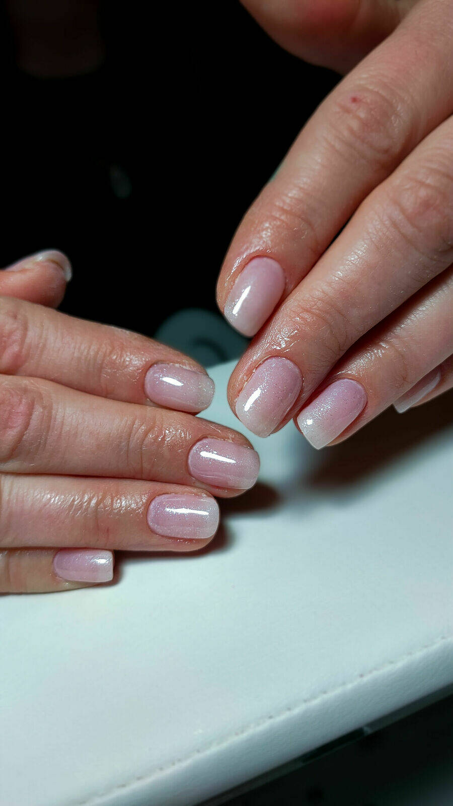 Manucure gel nail art simple