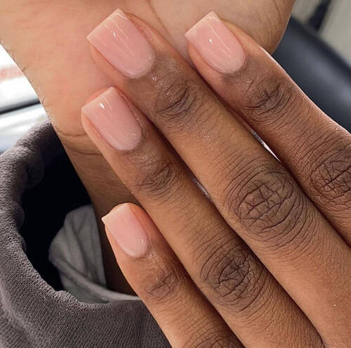 Beauté des mains + vernis semi permanent 