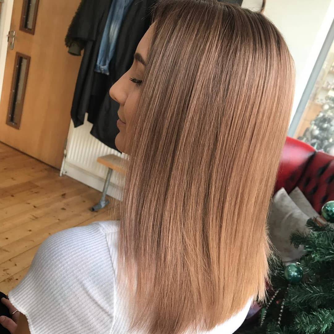 Warm for winter 

@imogenjameson_ 

#rosehair #matrix #olaplex #morrocanoil  #winterfashion