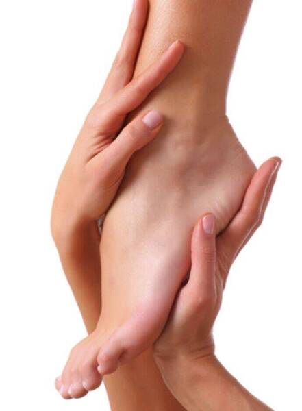 Massage relaxant des pieds