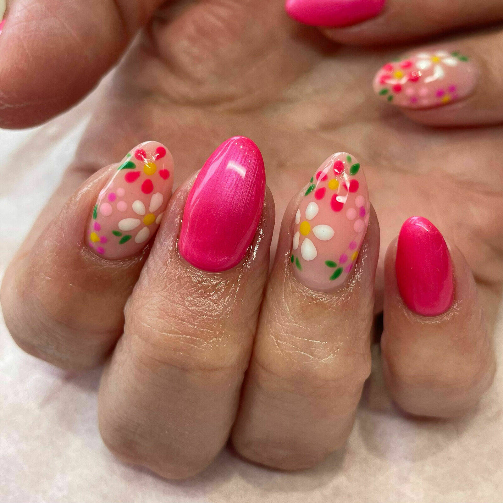 Shade “Flourishing” and Floral Hand-Drawn Nail Art