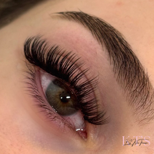 Black angel lashes 