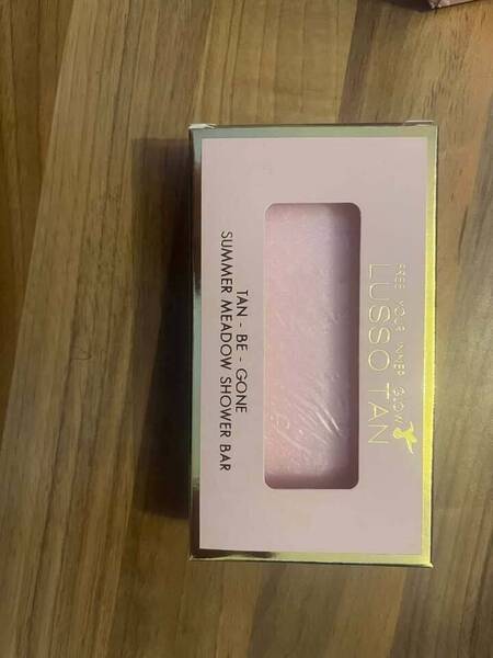 Lusso Shower bar (tan remover)