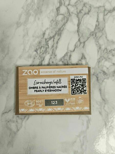 Ombre à paupières nacrée 123 Gris Kaki